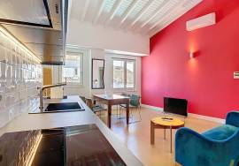 Exclusive Building in the Historic Center of Évora - 5 Apartments with Potential for Profitability and Quality of Life