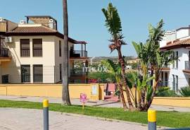 Stylish 2-Bedroom, 2-Bathroom Apartment in the Prestigious Las Encinas Community – Costa Esuri, Ayamonte