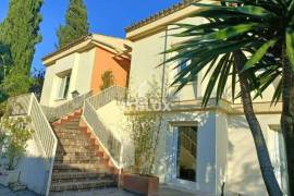 Exclusive villa in Simón Verde – Space, privacy and privileged natural environment