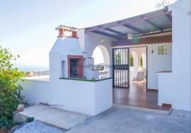 Your investment opportunity: two detached houses on the Costa del Sol
