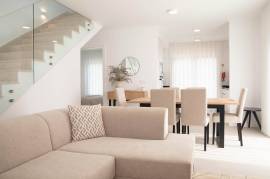 3-Bed Villa for sale in central Foz do Arelho | Silver Coast Portugal