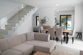 3-Bed Villa for sale in central Foz do Arelho | Silver Coast Portugal