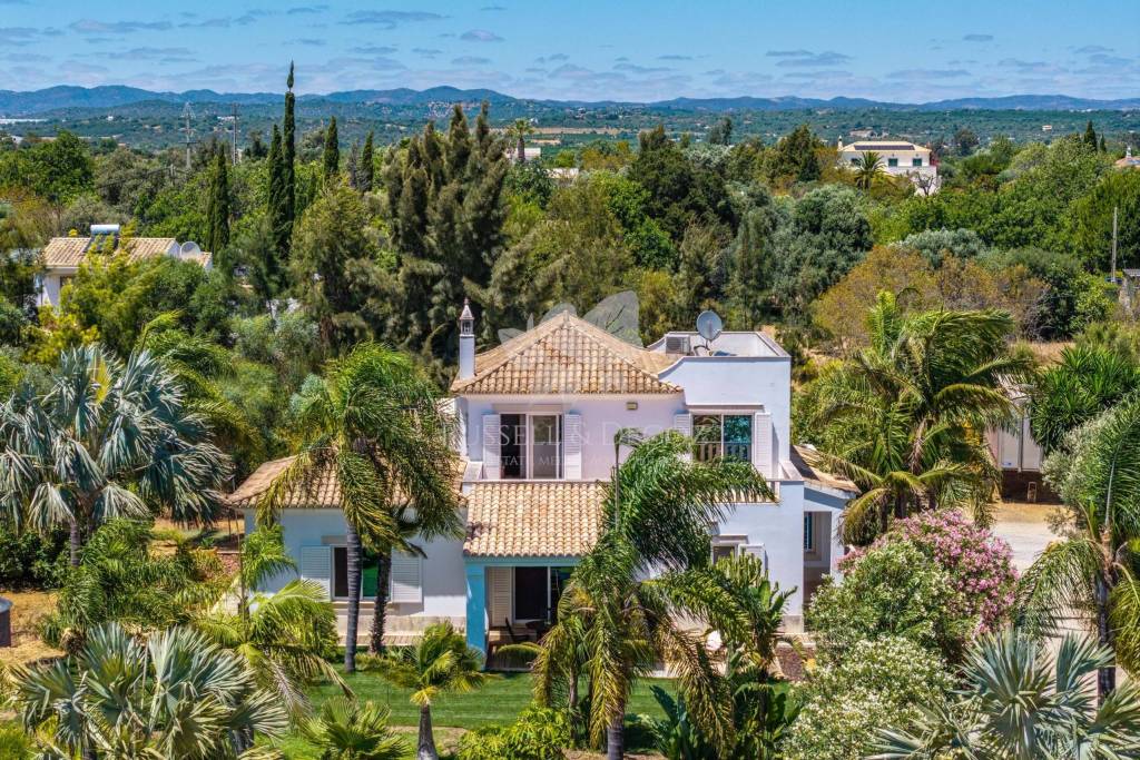 Charming Coastal Estate: Two Independent Villas in Tavira’s Countryside