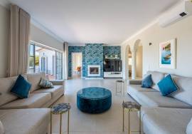 Stunning 5 bed Golf villa with amazing views