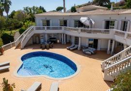 Stunning 5 bed Golf villa with amazing views