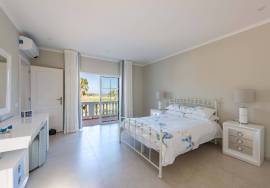 Stunning 5 bed Golf villa with amazing views