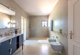 Stunning 5 bed Golf villa with amazing views