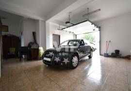 FARO - 3 BEDROOM DETACHED VILLA - COUNTRYSIDE LOCATION - EXTENSIVE GARDENS - GARAGE - ESTOI