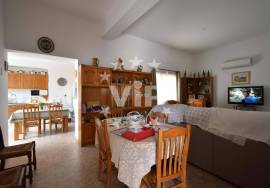 FARO - 3 BEDROOM DETACHED VILLA - COUNTRYSIDE LOCATION - EXTENSIVE GARDENS - GARAGE - ESTOI