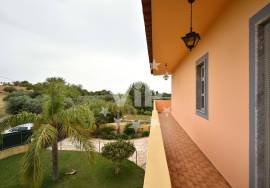 FARO - 3 BEDROOM DETACHED VILLA - COUNTRYSIDE LOCATION - EXTENSIVE GARDENS - GARAGE - ESTOI