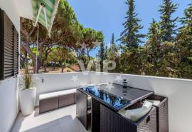 VILAMOURA- CENTRE - TWO BEDROOM APARTMENT - SWIMMING POOL-
