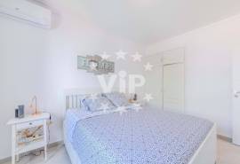 VILAMOURA- CENTRE - TWO BEDROOM APARTMENT - SWIMMING POOL-