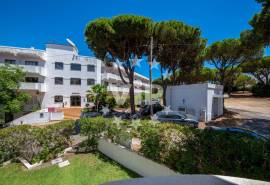 VILAMOURA- CENTRE - TWO BEDROOM APARTMENT - SWIMMING POOL-