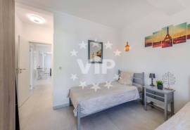 VILAMOURA- CENTRE - TWO BEDROOM APARTMENT - SWIMMING POOL-