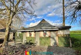 2 House Estate For Sale In Ombrée d’Anjou
