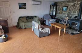 Excellent 4 Bed House For Sale in Riba-roja d’Ebre Tarragona