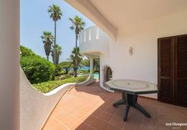 Frontline Villa with Panoramic Ocean Views in Cama da Vaca