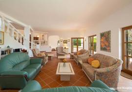 Frontline Villa with Panoramic Ocean Views in Cama da Vaca