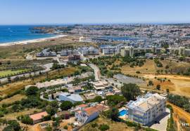Plot with 1783sqm and excellent views -  for Luxury Villa in Meia Praia, Lagos