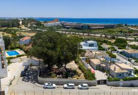 Plot with 1783sqm and excellent views -  for Luxury Villa in Meia Praia, Lagos
