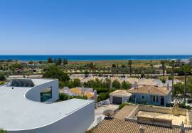 Plot with 1783sqm and excellent views -  for Luxury Villa in Meia Praia, Lagos