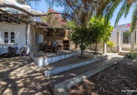 2 Bedroom Villa + Annex, Project Opportunity, Meia Praia - Lagos