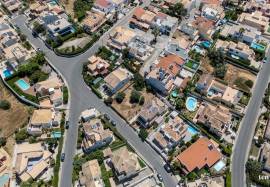 Plot with 420sqm for construction of Villa. Bemposta, Alvor