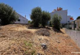Plot with 420sqm for construction of Villa. Bemposta, Alvor