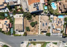 Plot with 420sqm for construction of Villa. Bemposta, Alvor