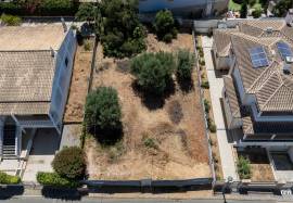 Plot with 420sqm for construction of Villa. Bemposta, Alvor
