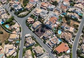 Plot with 420sqm for construction of Villa. Bemposta, Alvor