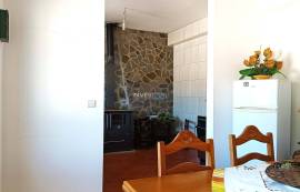 Detached 3 bedroom villa with garage - 18000 m2 of land with olive trees in Macedo de Cavaleiros