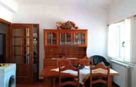 Detached 3 bedroom villa with garage - 18000 m2 of land with olive trees in Macedo de Cavaleiros