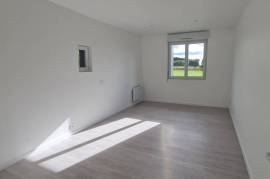 Flats / Apartments for rent - 4 rooms - 114 m2 - LA TRINITE PORHOET - (56490)