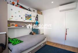 Refurbished 3 bedroom villa next to the Golf and close to the center of Vilamoura in the Algarve