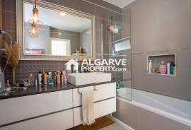 Refurbished 3 bedroom villa next to the Golf and close to the center of Vilamoura in the Algarve