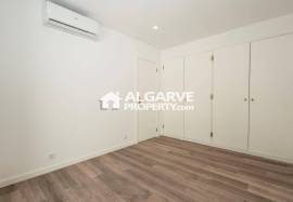Stylishly Renovated 2-Bedroom Townhouse within a Private Condominium – Vilamoura