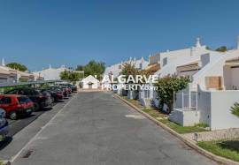 Stylishly Renovated 2-Bedroom Townhouse within a Private Condominium – Vilamoura