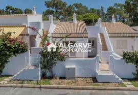 Stylishly Renovated 2-Bedroom Townhouse within a Private Condominium – Vilamoura