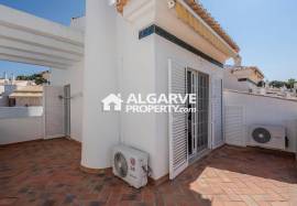 Renovated 3-Bedroom Townhouse in Private Condominium – Vilamoura