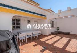 Renovated 3-Bedroom Townhouse in Private Condominium – Vilamoura