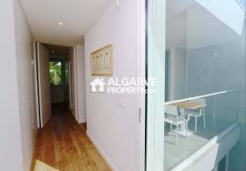Modern 3 bedroom villa in a luxurious gated community near the Marina in Vilamoura, Algarve