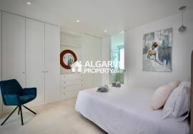 Modern 3 bedroom villa in a luxurious gated community near the Marina in Vilamoura, Algarve