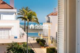 Apartment next to Cabanas beach, Algarve