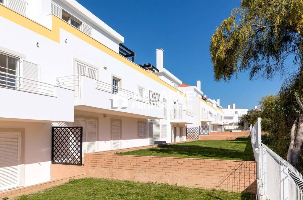 Apartment next to Cabanas beach, Algarve