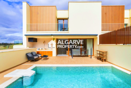 Luxury 3 bedroom villa w/ pool and BBQ in a private condominium in Albufeira, Algarve