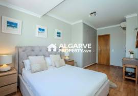 Lovely 4 bed villa inside the golf course and close to all amenities in Vilamoura, Algarve