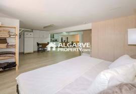 Lovely 4 bed villa inside the golf course and close to all amenities in Vilamoura, Algarve