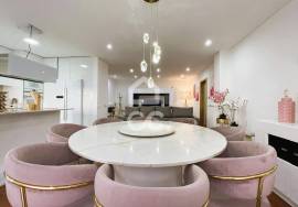 Furnished 3 Bedroom Apartment in Gated Community with Swimming Pool in Póvoa de Varzim