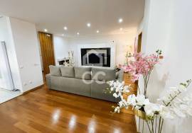 Furnished 3 Bedroom Apartment in Gated Community with Swimming Pool in Póvoa de Varzim